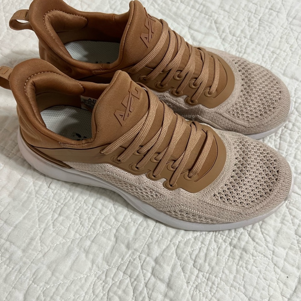 APL TechLoom Tracer